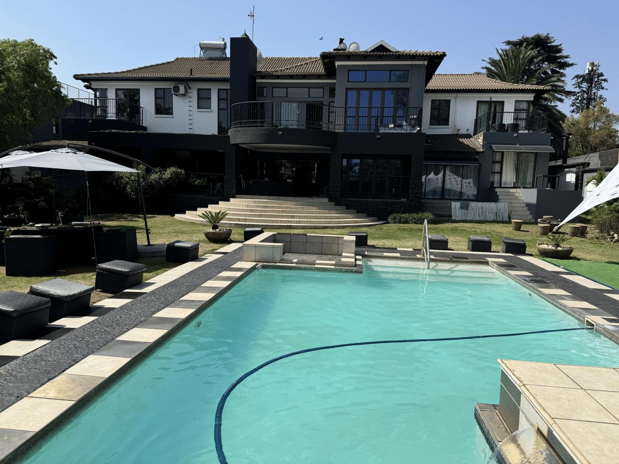 Africa Paradise - Or Tambo Airport Boutique Hotel Benoni Esterno foto
